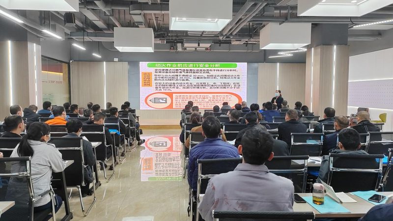 全日制研究生培训：如何选择适合自己的课程？**